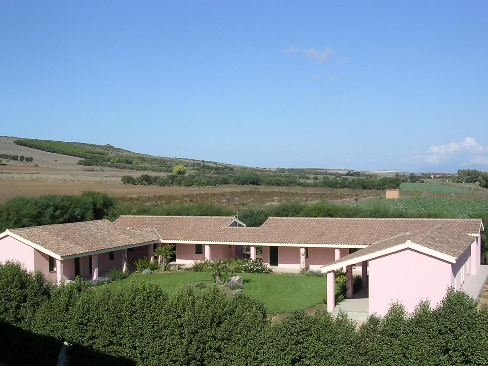 Agriturismo Villa Gaia Cabras Exterior photo